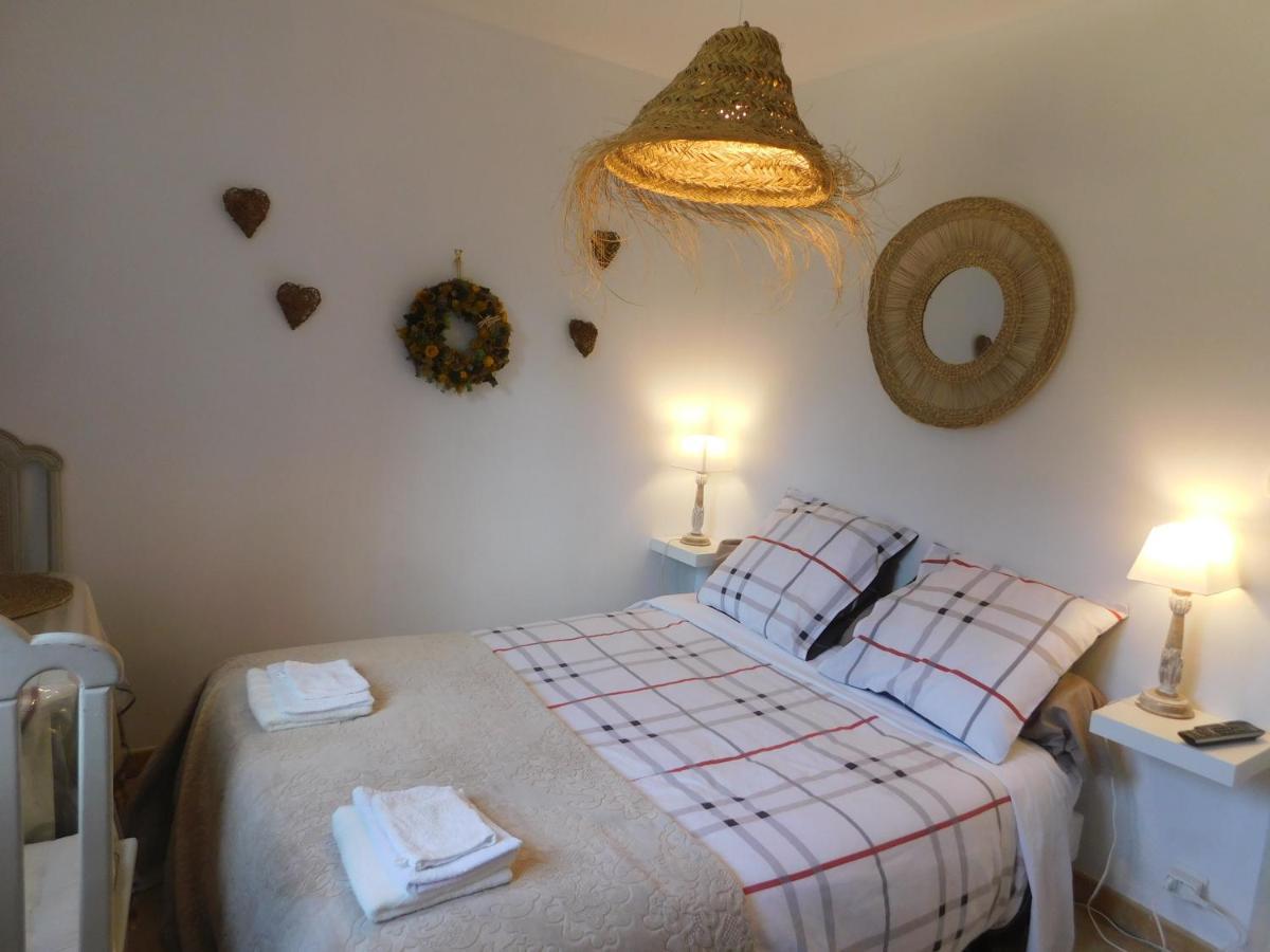 Bed and Breakfast Chez Marie Régusse Esterno foto