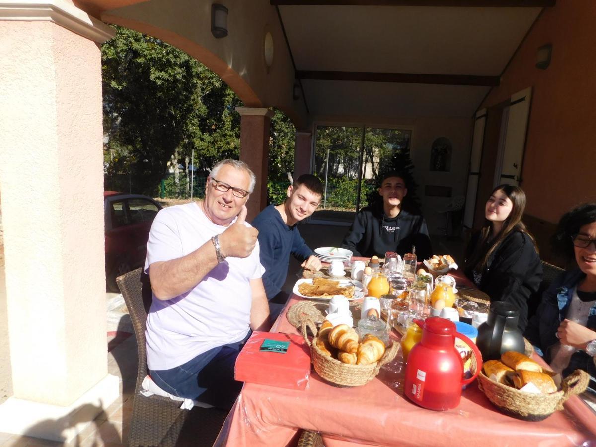Bed and Breakfast Chez Marie Régusse Esterno foto